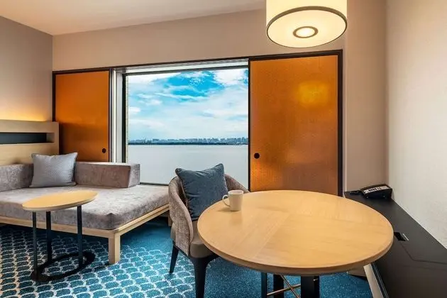 Executive Oda (Twin Executive, Ocean, Lounge Access)