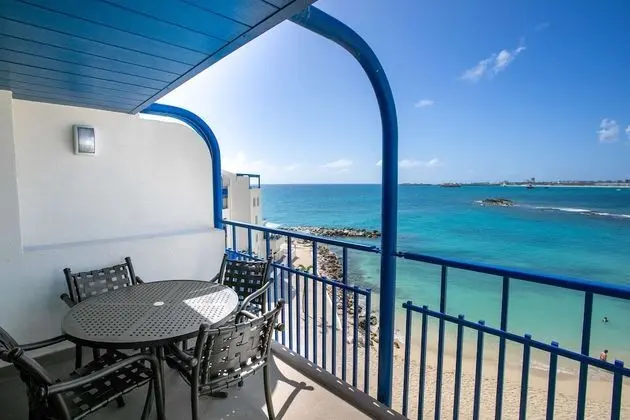1 Bedroom Ocean Front with King Bed