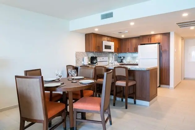 1 Bedroom Ocean Front with King Bed