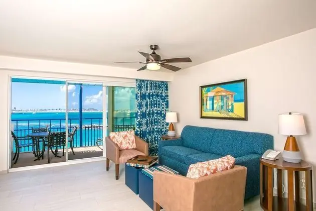 1 Bedroom Ocean Front with King Bed