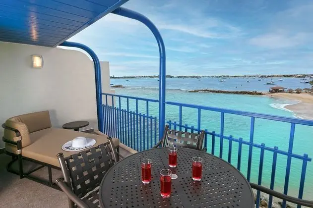 1 Bedroom Ocean Front with King Bed