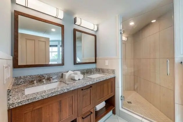 2 Bedroom with 2 King Beds