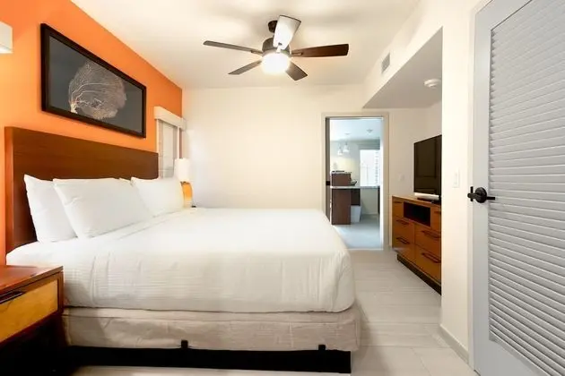 2 Bedroom with 2 King Beds
