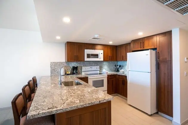 2 Bedroom with 2 King Beds