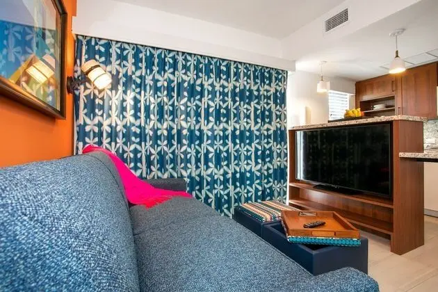 2 Bedroom with 2 King Beds