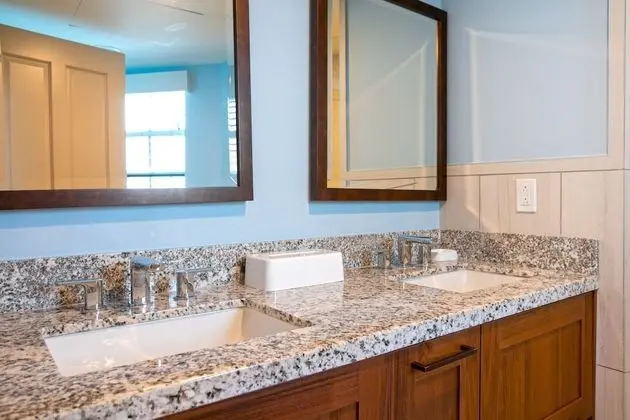 2 Bedroom with 2 King Beds