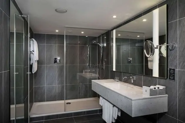Family Connecting Room