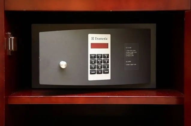 Oda, 2 Çift Kişilik Yatak, Engellilere Uygun (Tub )