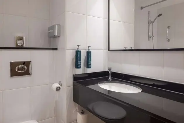 Oda, 1 Çift Kişilik Yatak
