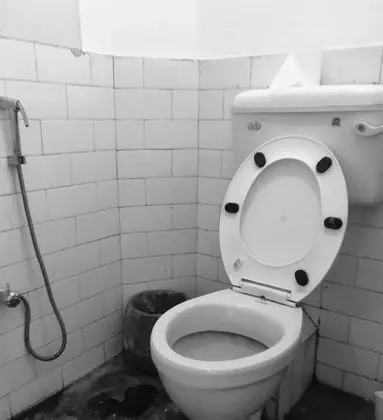 Büyük Yataklı Tek Kişilik Oda