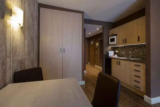 Superior Dört Kişilik Oda, Dağ Manzaralı