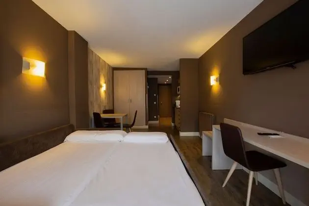 Superior Dört Kişilik Oda, Dağ Manzaralı