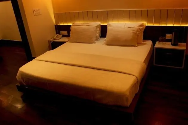 Luxury Oda