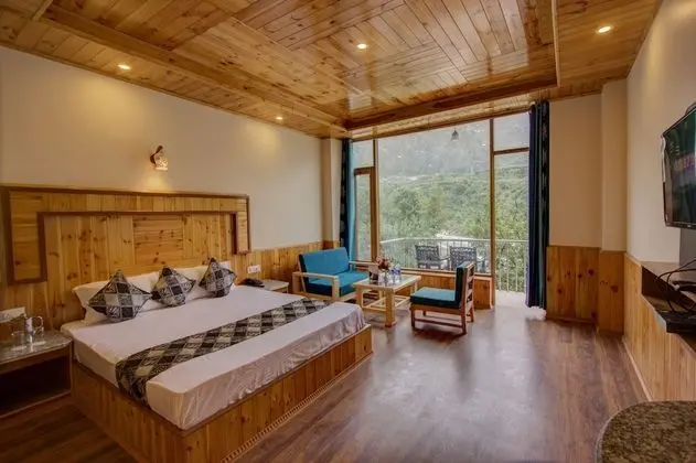 Luxury Oda