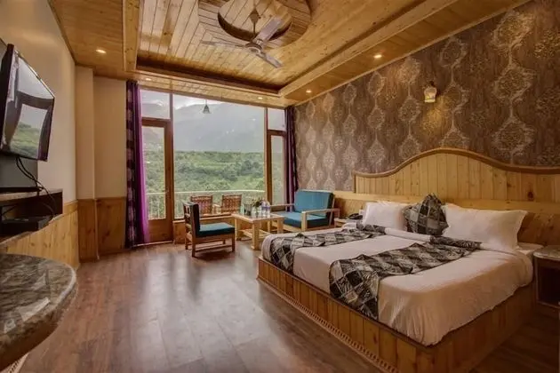 Luxury Oda