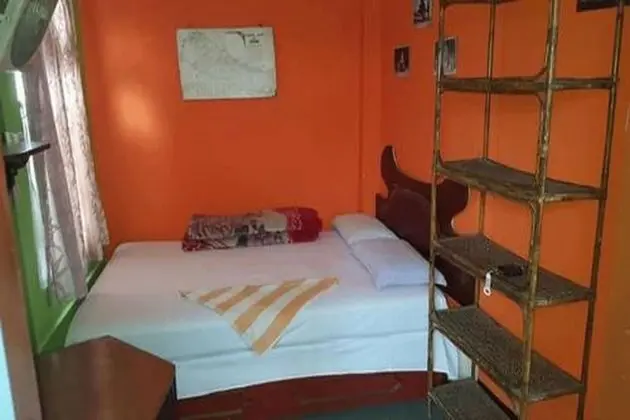 Tek Kişilik Oda, Ortak Banyo