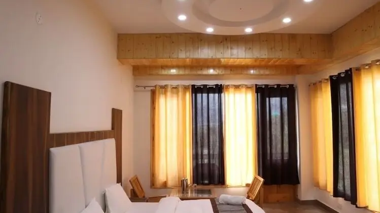 Luxury Oda