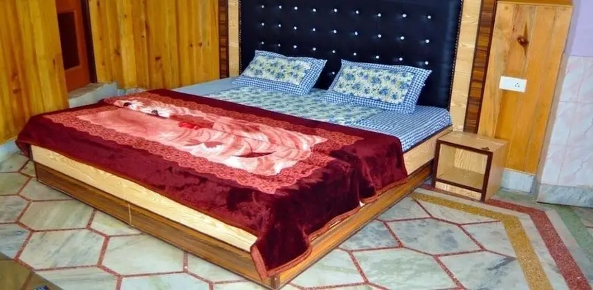 Standard Dört Kişilik Oda