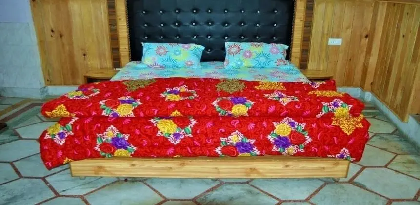 Standard Dört Kişilik Oda