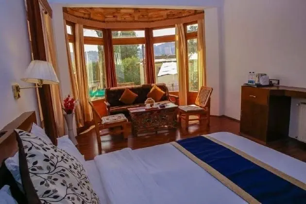 Deluxe Tek Büyük Yataklı Oda, 1 Çift Kişilik Yatak, Sigara İçilebilir