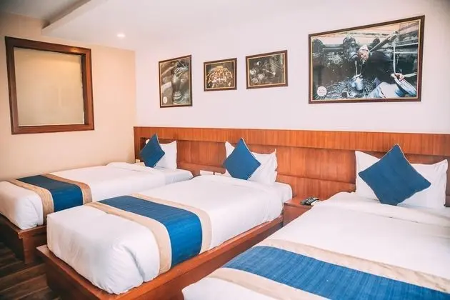 Deluxe Üç Kişilik Oda