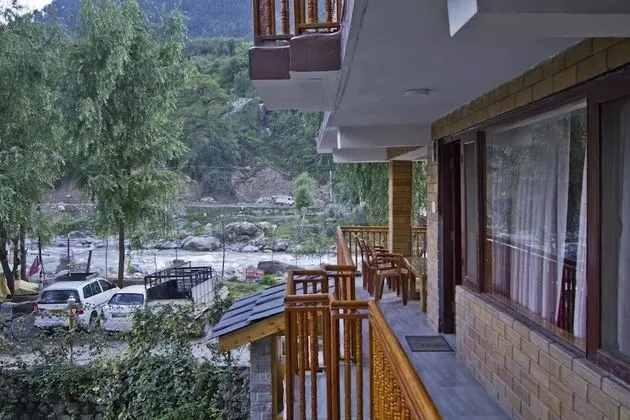 Deluxe Tek Büyük Yataklı Oda, 1 En Büyük (King) Boy Yatak, Sigara İçilebilir, Nehir Manzaralı