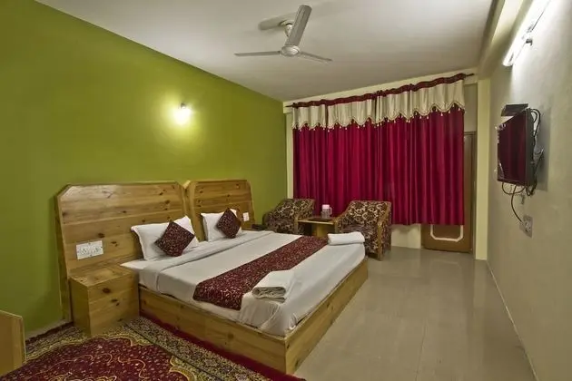 Deluxe Tek Büyük Yataklı Oda, Sigara İçilmez, Tepe Manzaralı