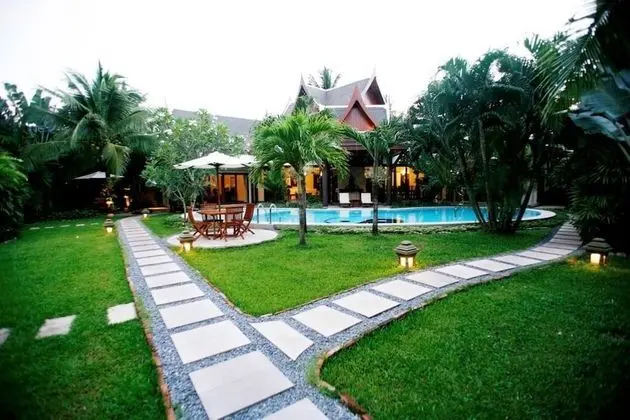 8-bedroom Villa