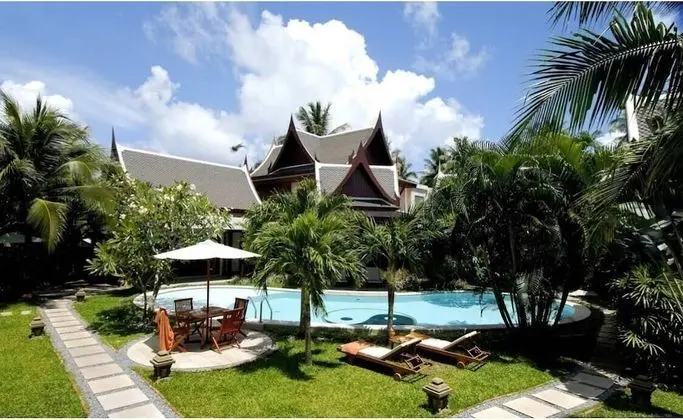 8-bedroom Villa