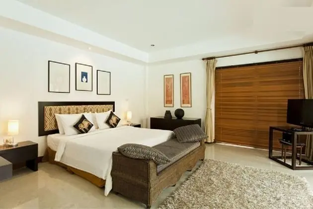 8-bedroom Villa