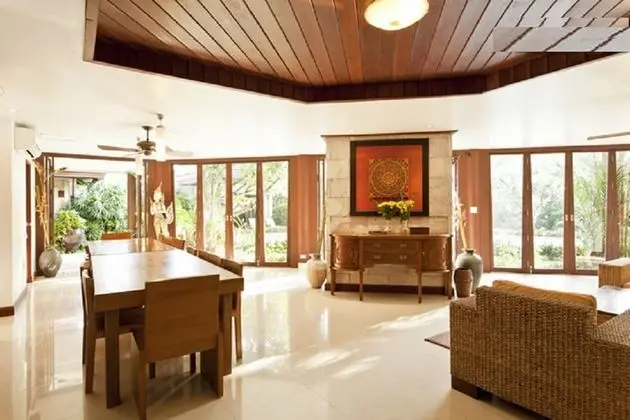 8-bedroom Villa