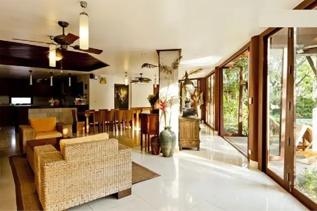 8-bedroom Villa