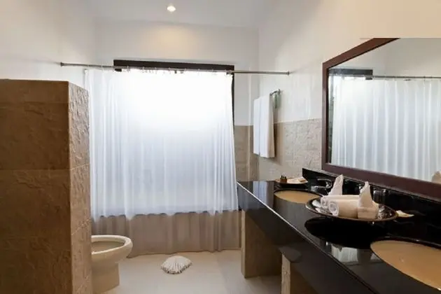 8-bedroom Villa