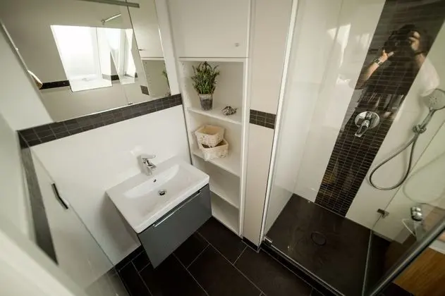 Apart Daire, 1 Yatak Odası, Balkon, Bahçe Manzaralı