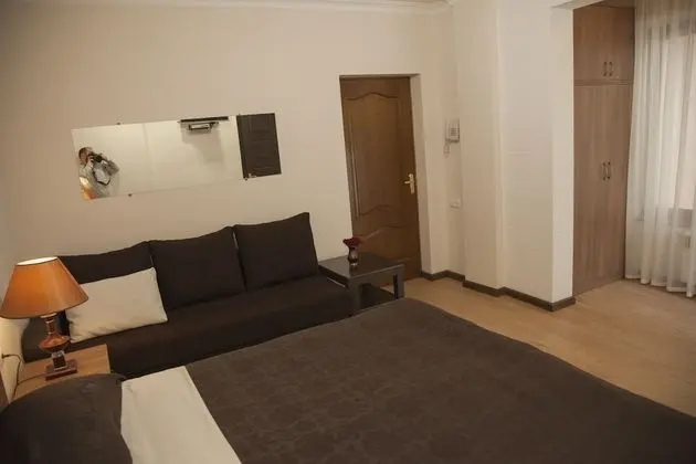 Exclusive İki Ayrı Yataklı Oda, Teras, Havuz Manzaralı