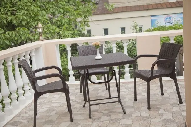 Exclusive İki Ayrı Yataklı Oda, Teras, Havuz Manzaralı
