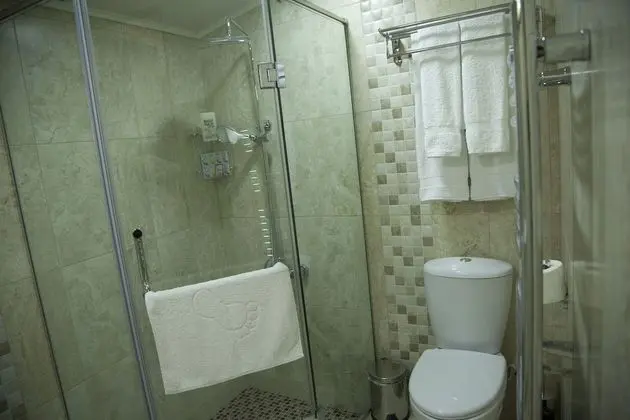 Exclusive İki Ayrı Yataklı Oda, Teras, Havuz Manzaralı