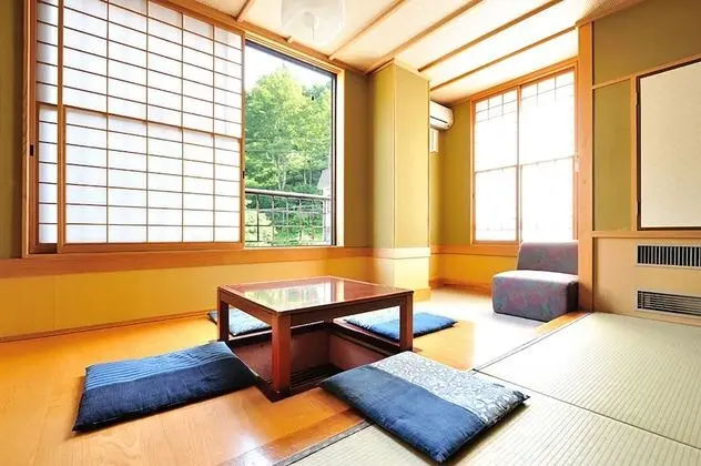 Traditional Oda, Ortak Banyo (Standard Room)