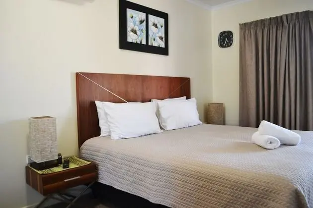 Villa, 1 Yatak Odası, Havuz Manzaralı