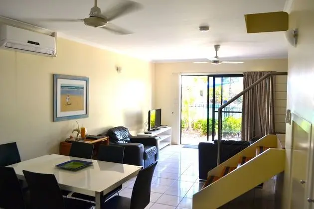 Villa, 1 Yatak Odası, Havuz Manzaralı