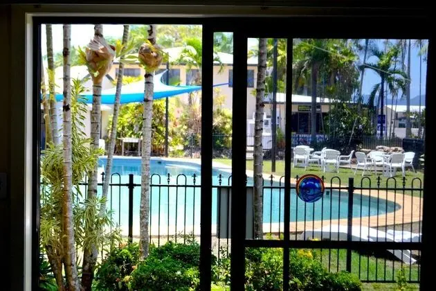Villa, 1 Yatak Odası, Havuz Manzaralı