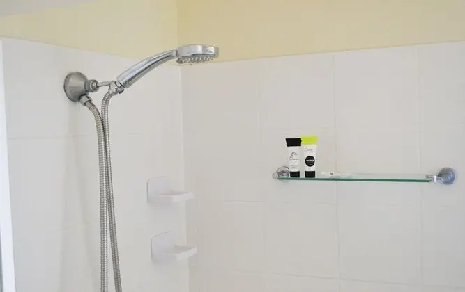 Villa, 1 Yatak Odası, Havuz Manzaralı