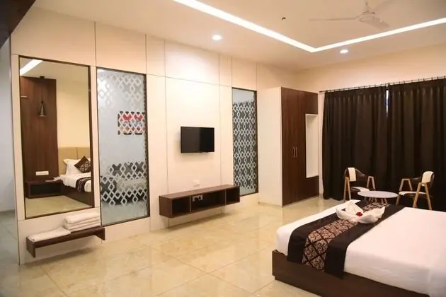 Luxury Oda