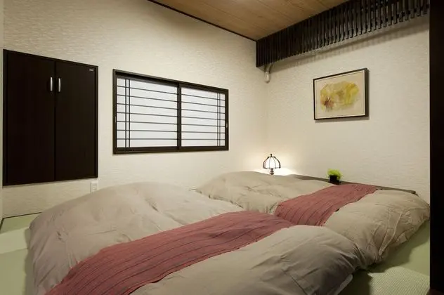 Traditional Oda, Engellilere Uygun (Universal, Max 3 Futon)