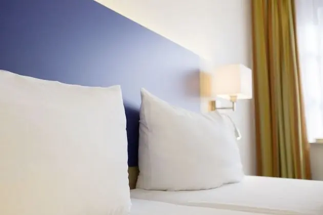 Comfort Büyük Yataklı Tek Kişilik Oda