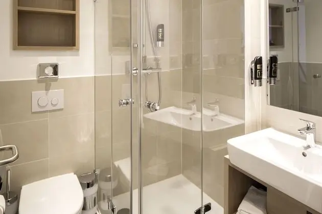 Comfort Tek Büyük Yataklı Oda