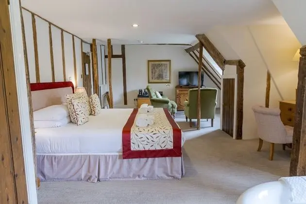 Tek Büyük Yataklı Oda