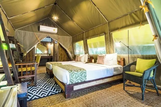 Superior Tent (Safari Dinner + Breakfast)