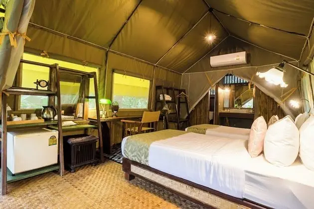 Superior Tent (Safari Dinner + Breakfast)