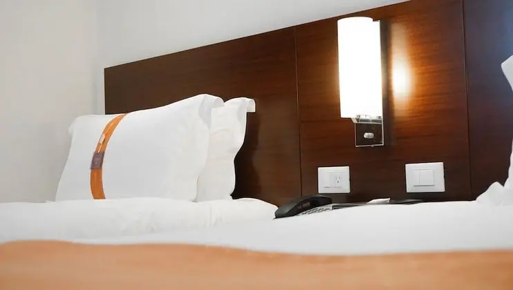 Executive Süit, 2 Yatak Odası (1 Double, 2 Single beds)